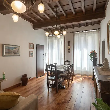 Boutique Ponte Vecchio 아파트 *